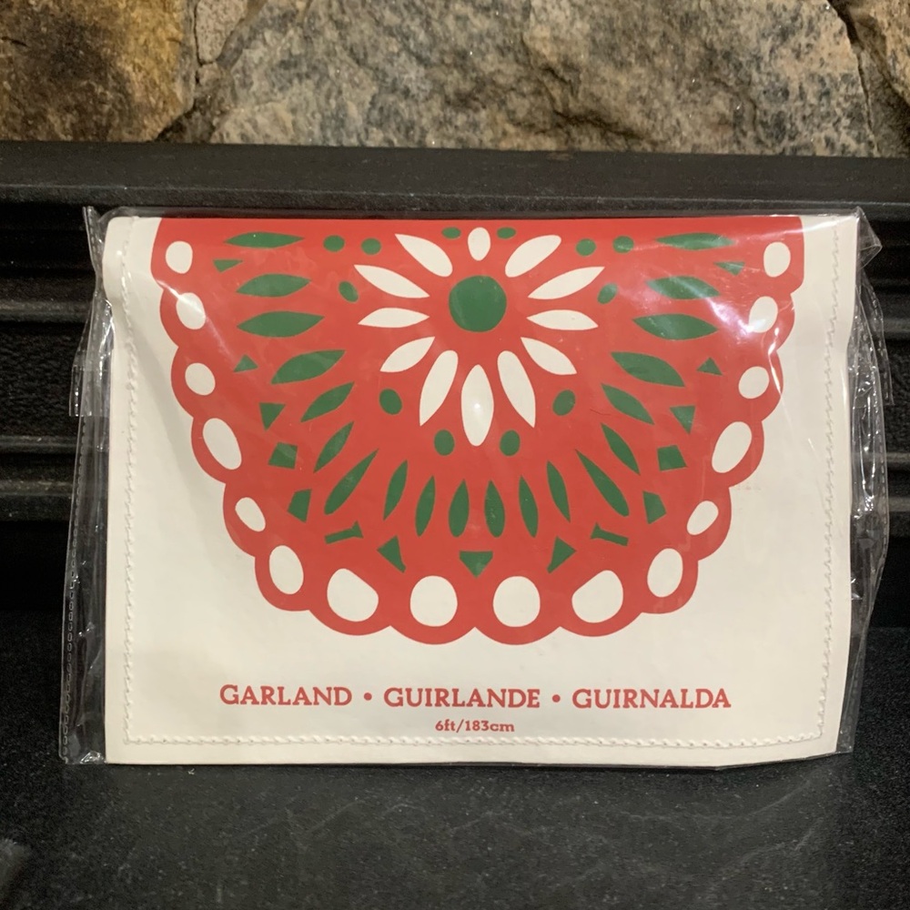 Crate & Barrel Cut Paper Flag Garland 6 ft/ 183 cm Brand New